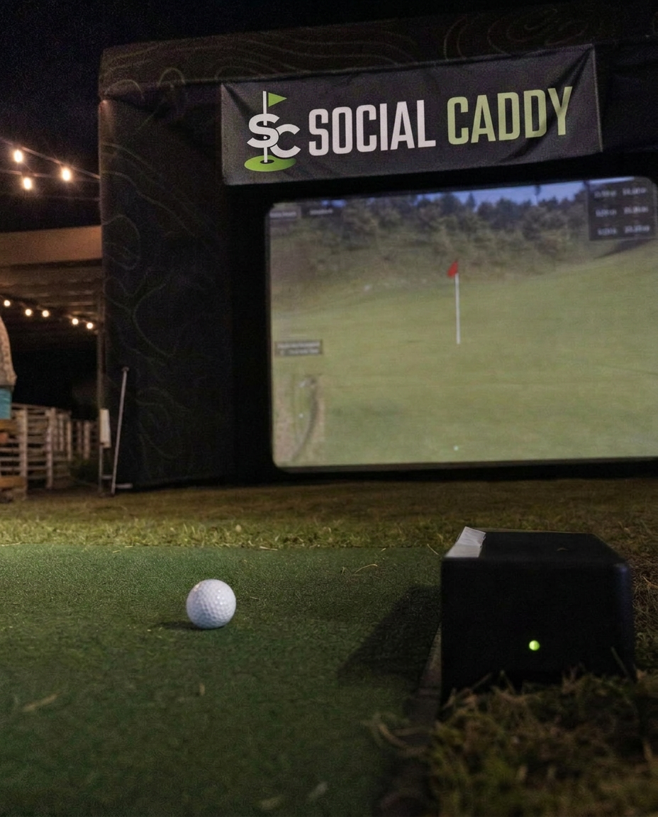 Projected par-3 green with a flagstick on a simulator screen